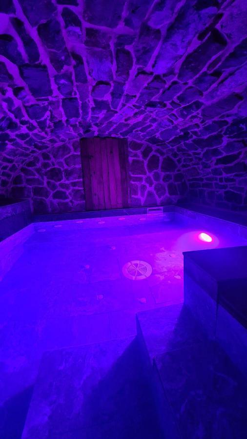 O Nuit Claire, Superbe Longere Avec Spa. Dompierre-Sur-Helpe Экстерьер фото