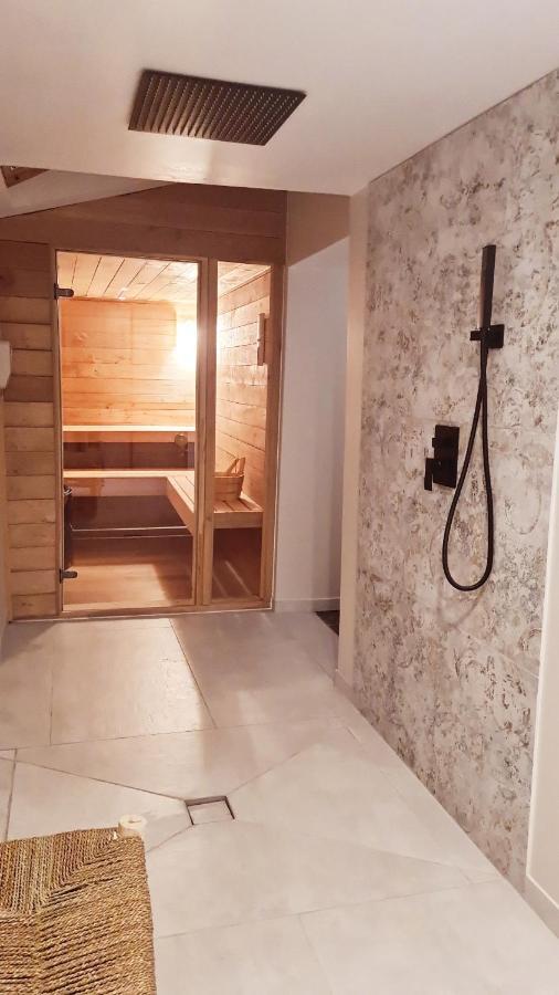 O Nuit Claire, Superbe Longere Avec Spa. Dompierre-Sur-Helpe Экстерьер фото