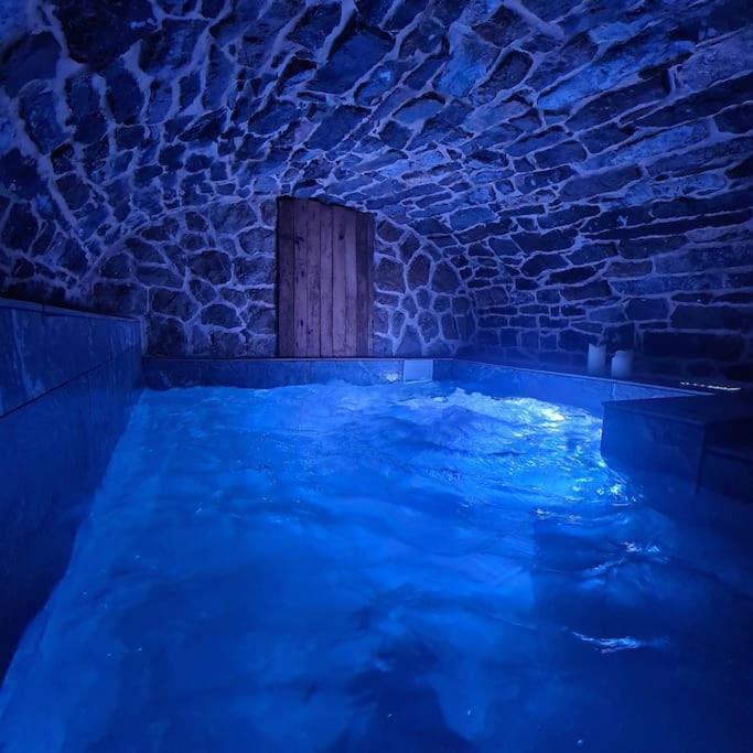 O Nuit Claire, Superbe Longere Avec Spa. Dompierre-Sur-Helpe Экстерьер фото
